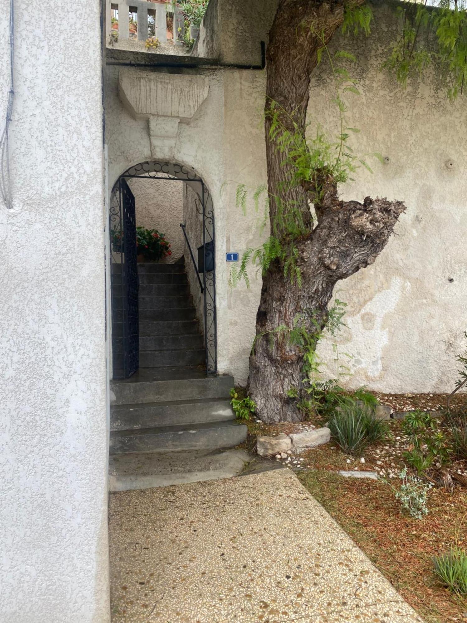 Splendide Studio Miramar Vue Mer Avec Terrasse Bandol Exterior foto